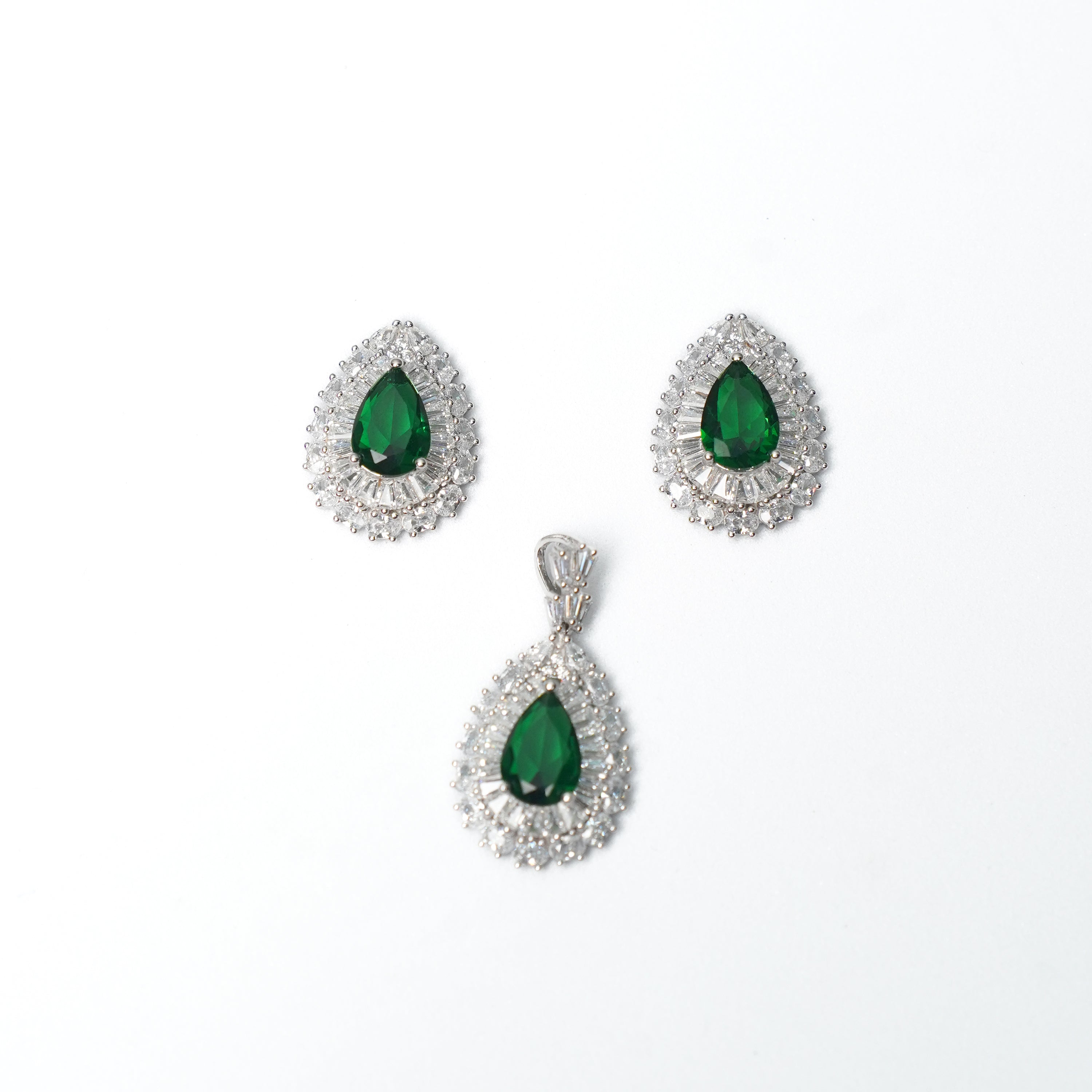 92.5 Silver Pear Shape Emerald & Diamond Pendant set