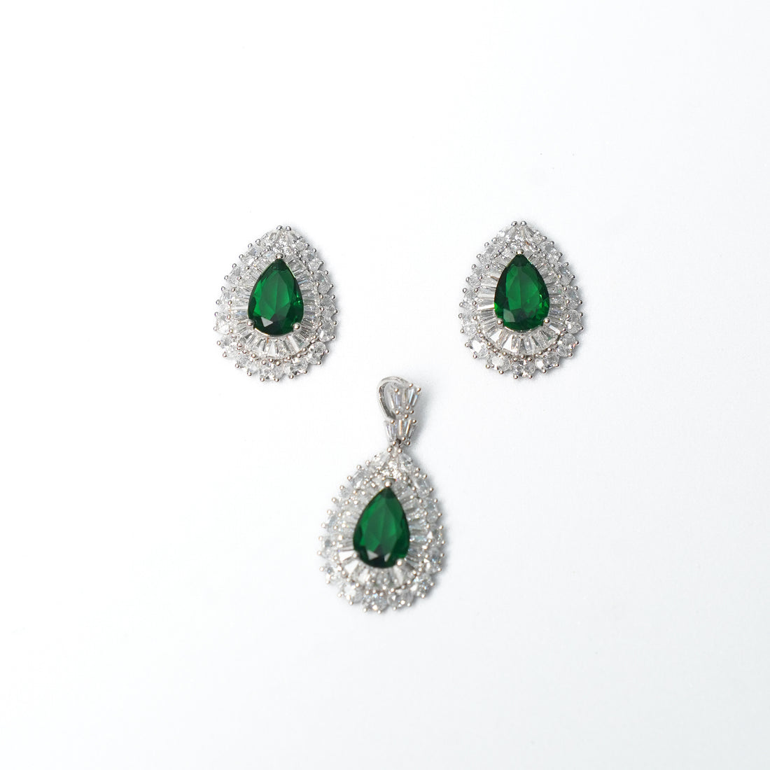 92.5 Silver Pear Shape Emerald & Diamond Pendant set
