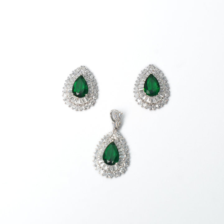 92.5 Silver Pear Shape Emerald & Diamond Pendant set