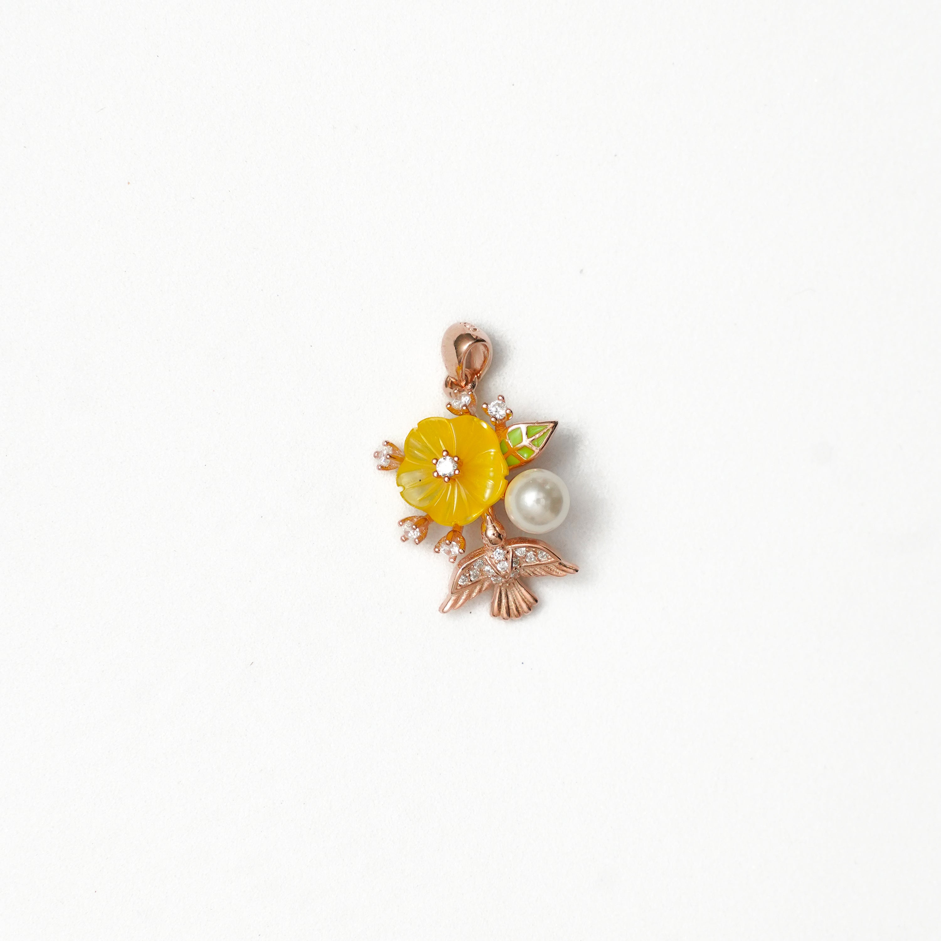 Yellow MOP Flower Pendant Set with rose Gold Platting