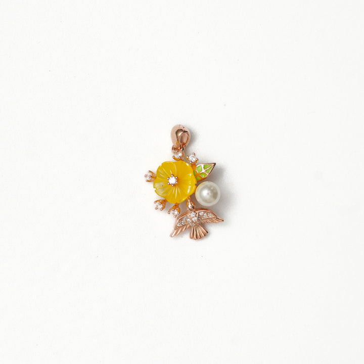 Yellow MOP Flower Pendant Set with rose Gold Platting