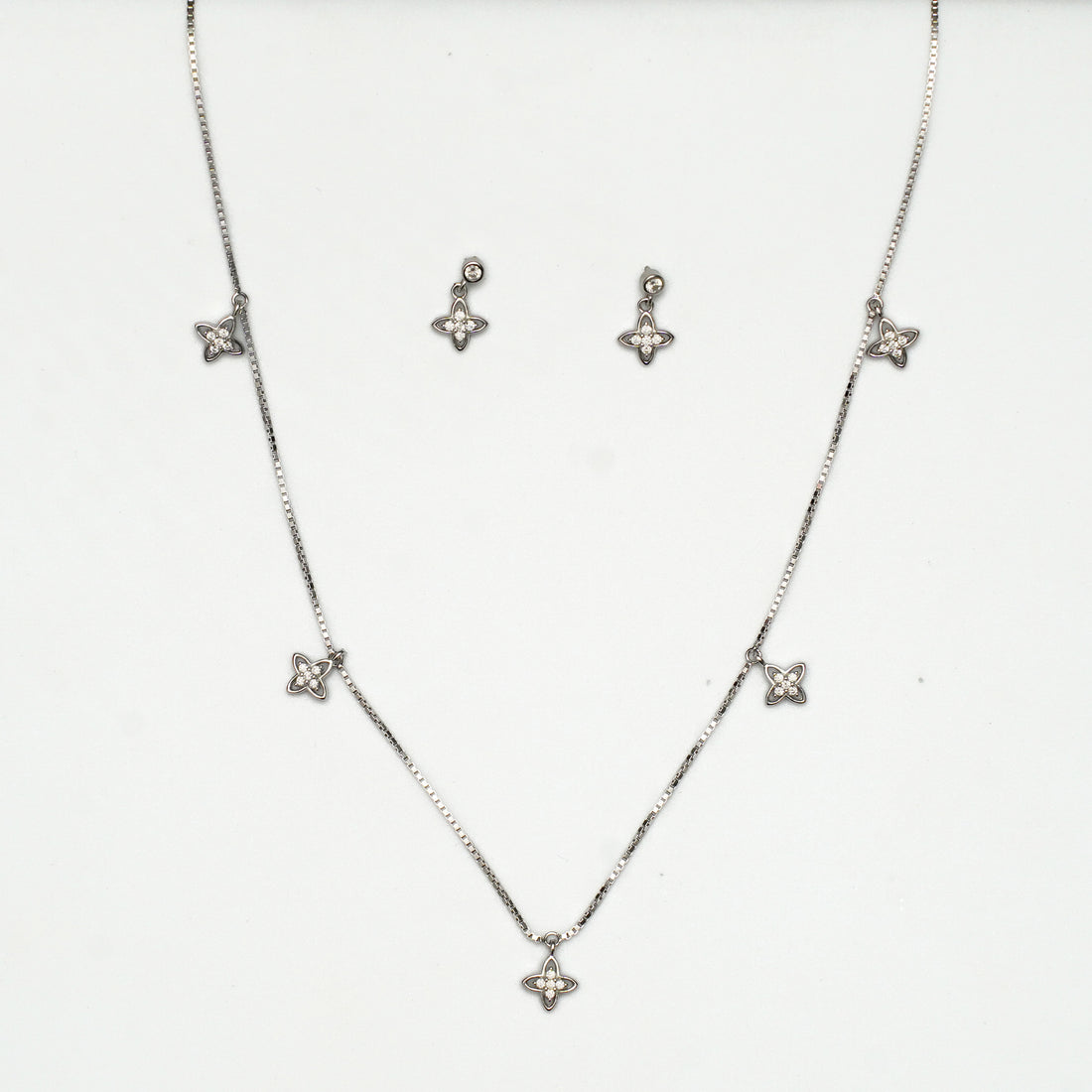 925 Silver Floral Station Necklace 