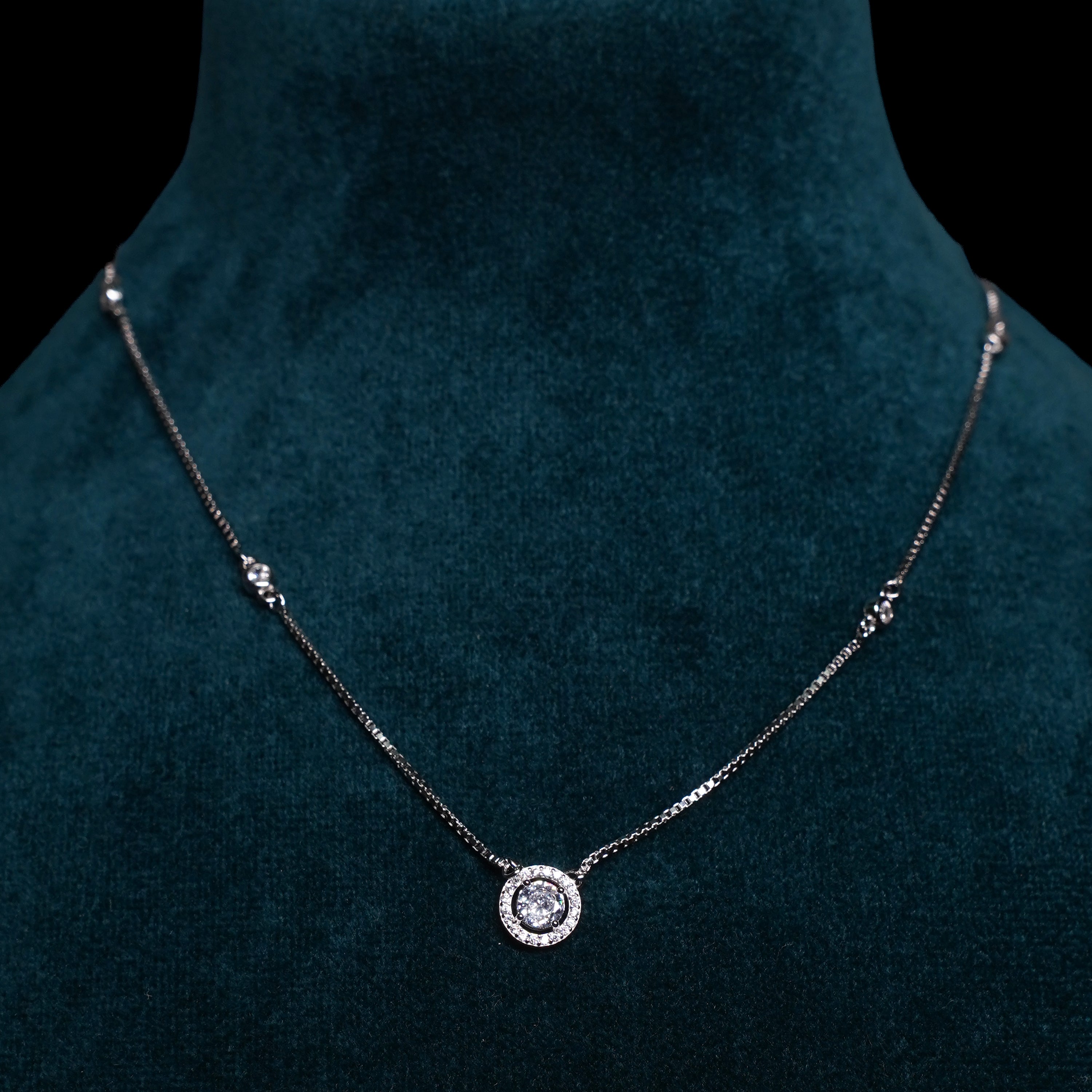 Round Shape Pendant Chain and Stud
