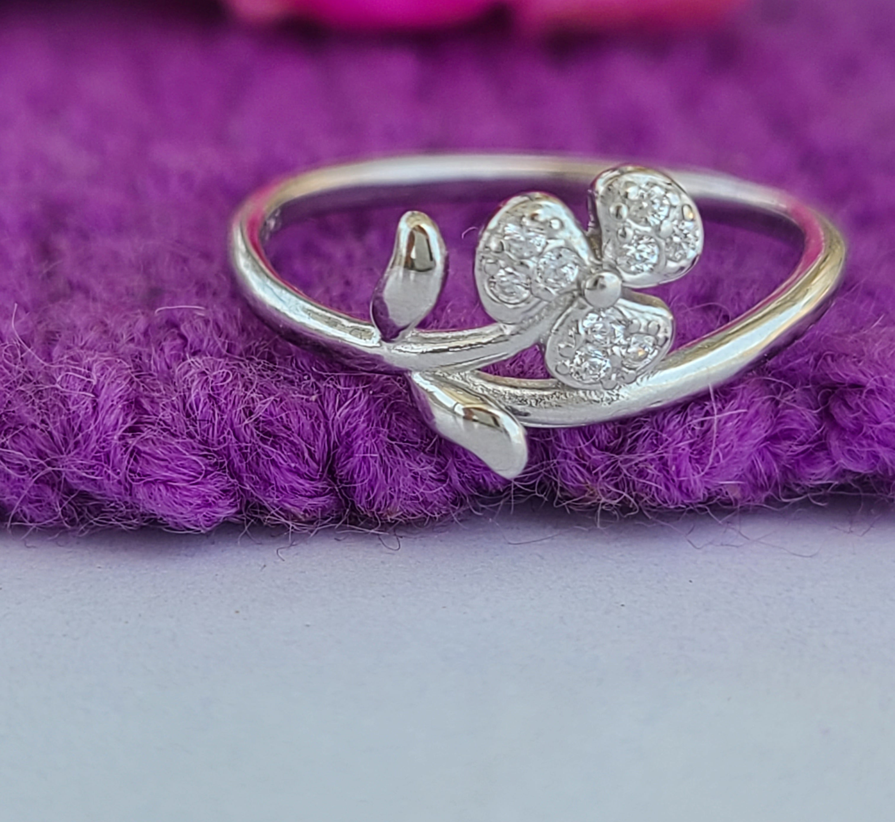 Floral Bliss 92.5 silver Ring