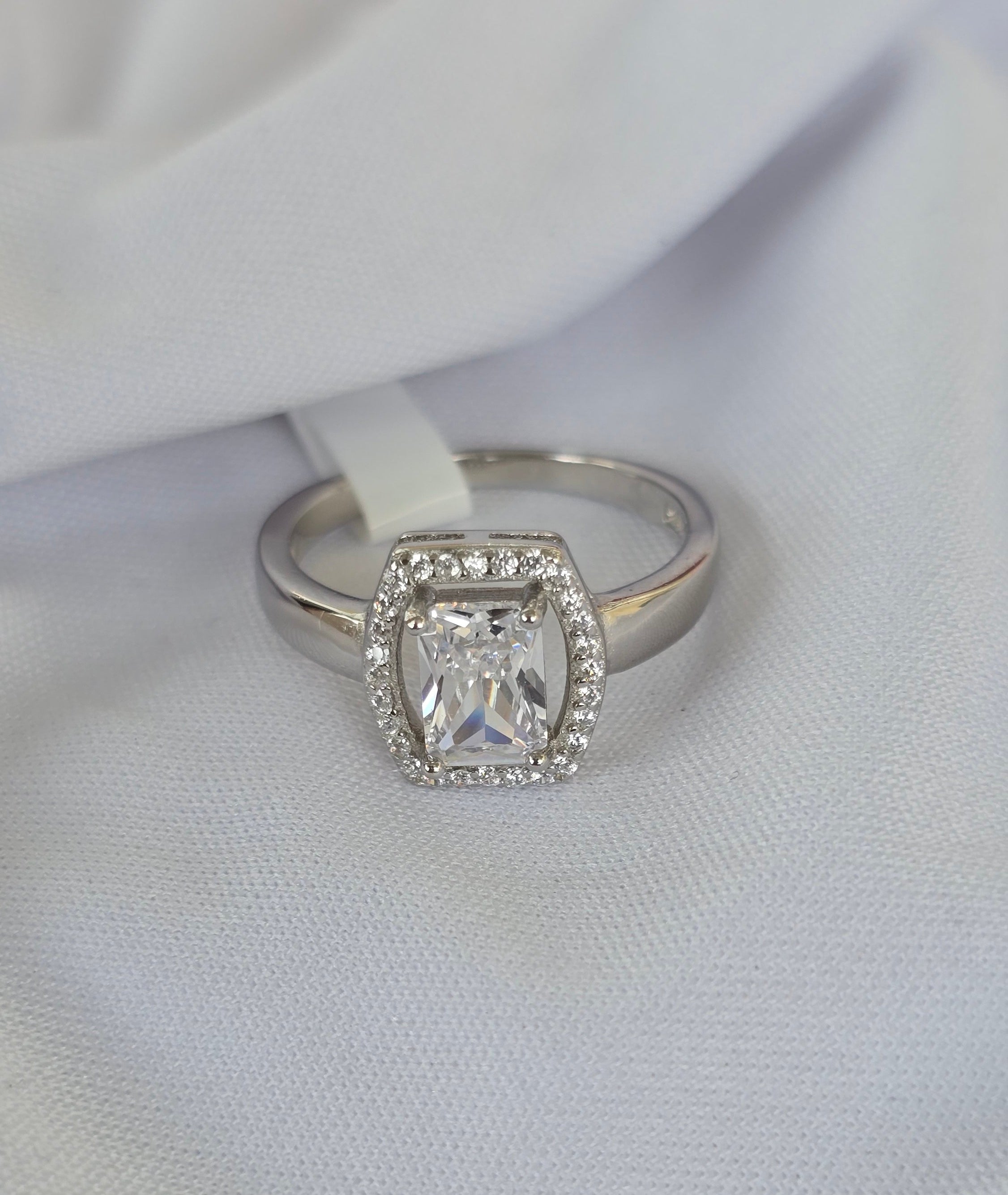 92.5 Silver Princess Halo Elegance Ring