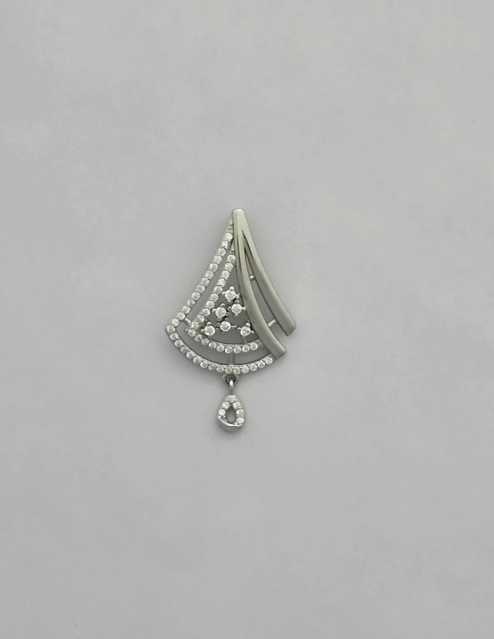 92.5 Silver Fan-shaped Sparkle Drop  Pendent set