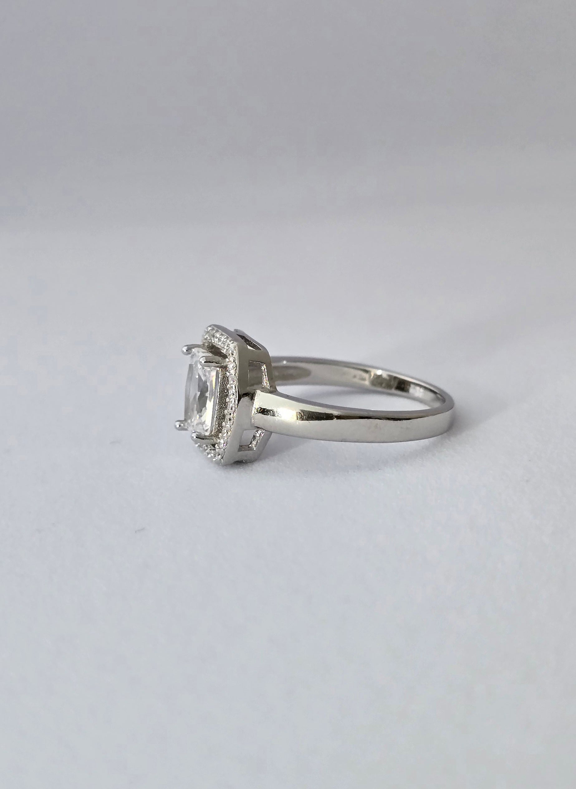 92.5 Silver Princess Halo Elegance Ring