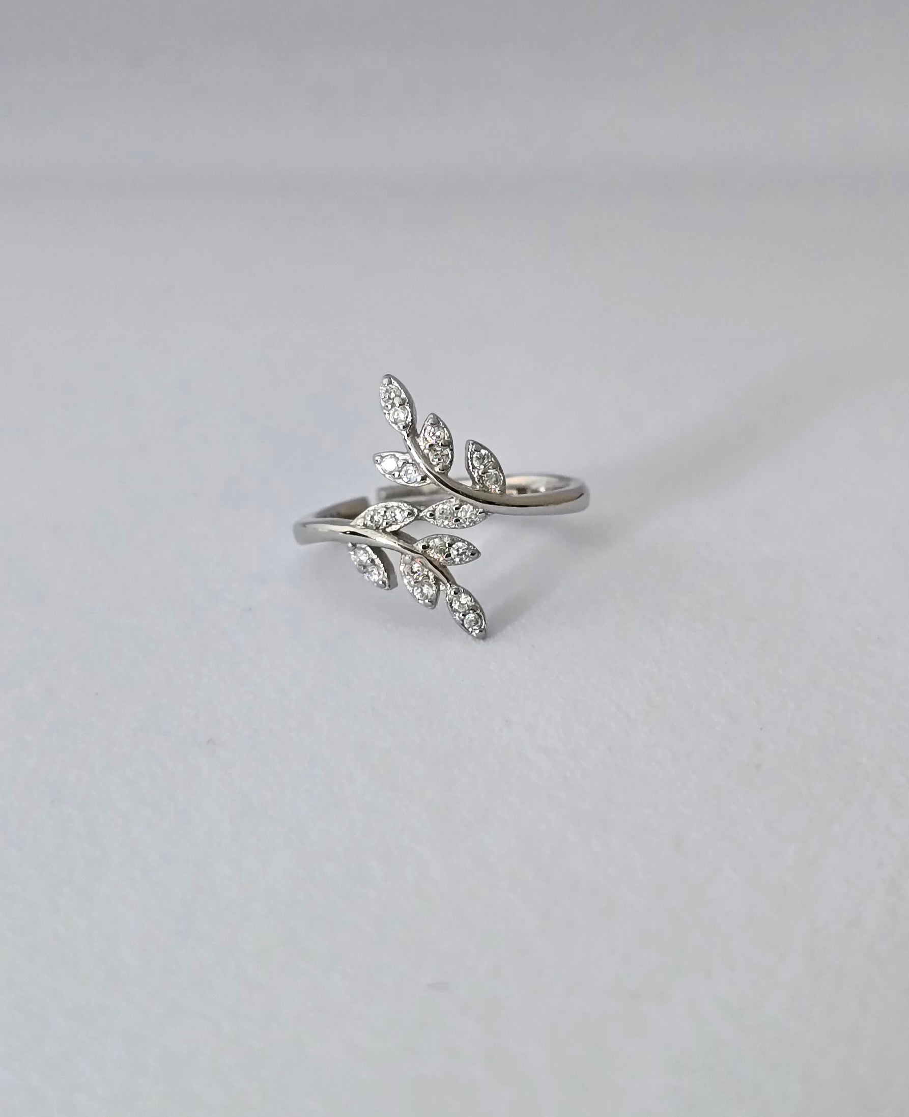 Whisper of Nature – 925 Sterling Silver Leaf Ring