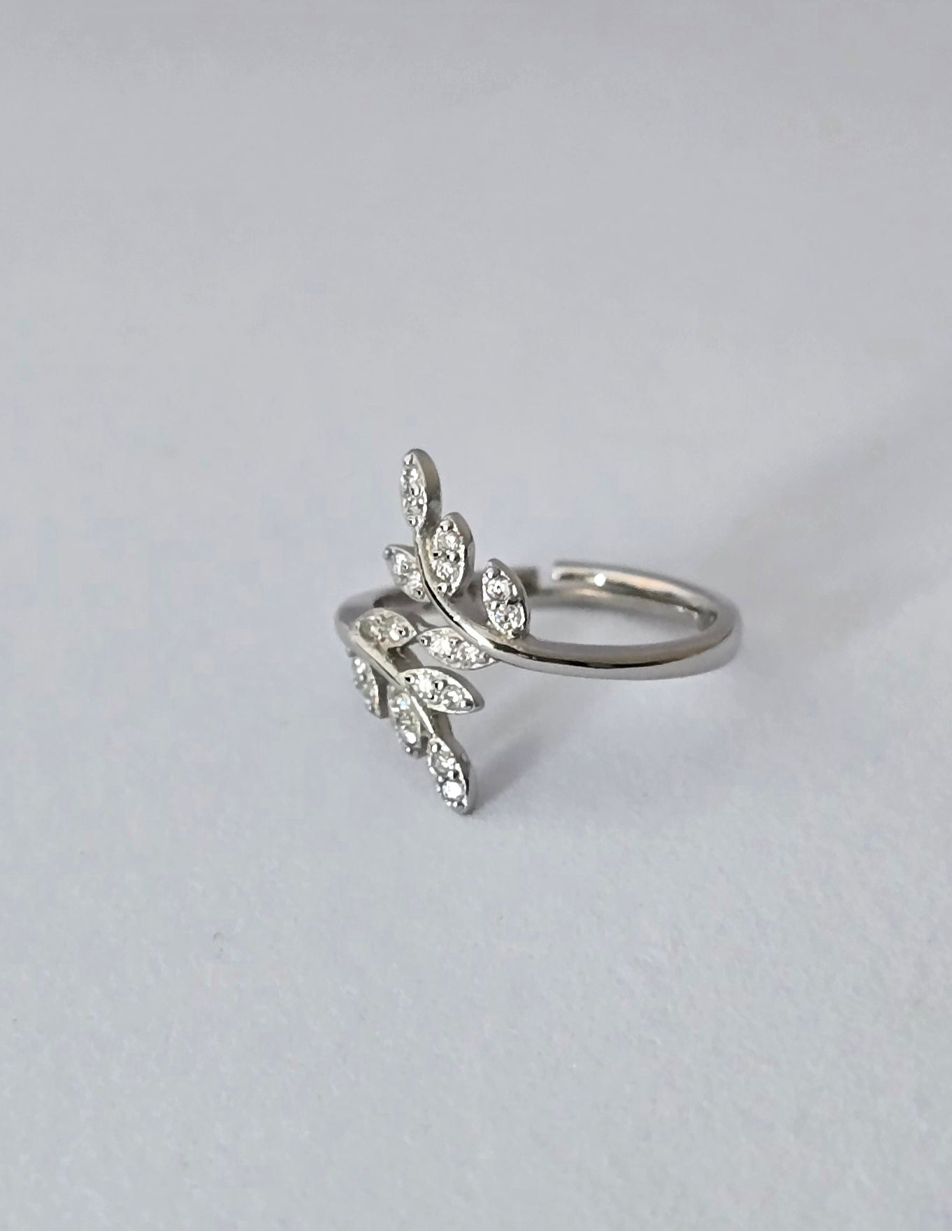 Whisper of Nature – 925 Sterling Silver Leaf Ring