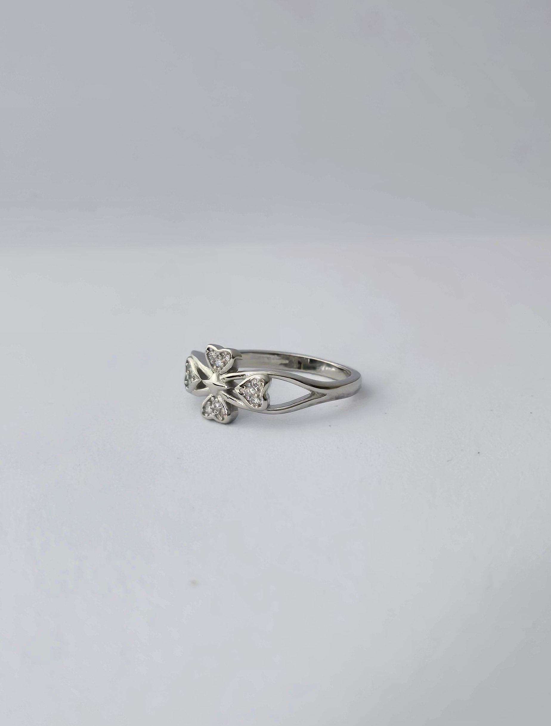 925 Silver Clover Heart Ring