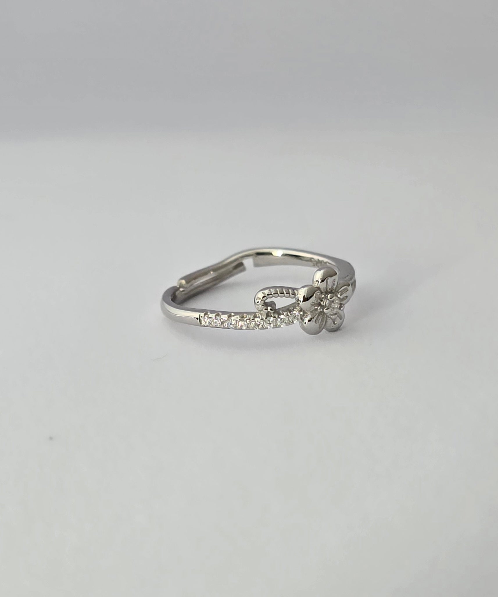 92.5 Silver Adjustable Floral Ring