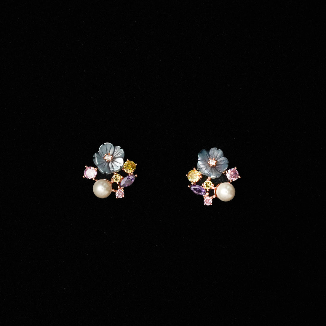 92.5 Silver Grey MOP Flower Pendent Set with Rose Gold Platting