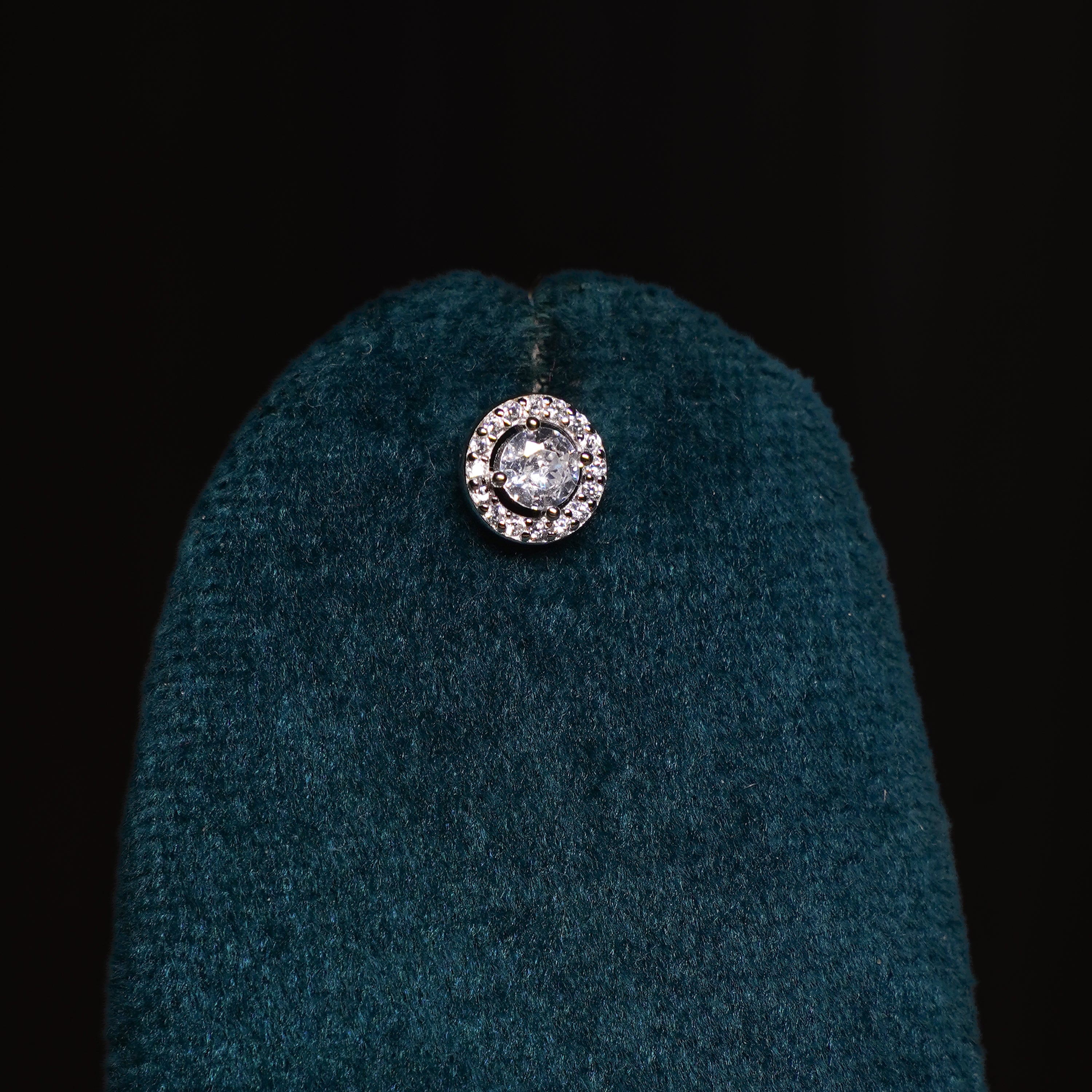 Round Shape Pendant Chain and Stud