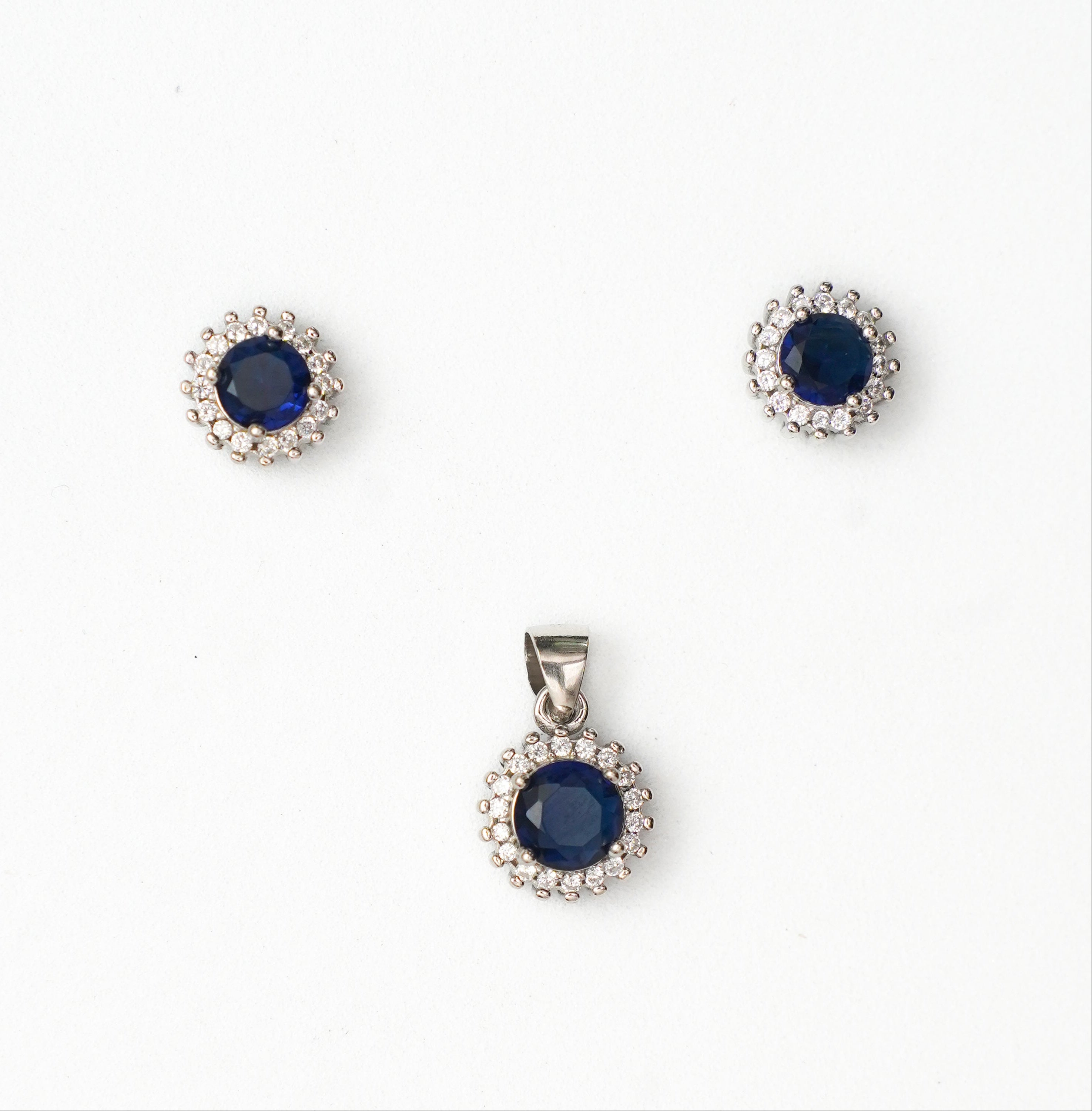 92.5 Silver Blue Regal Sapphire Cluster Pendant