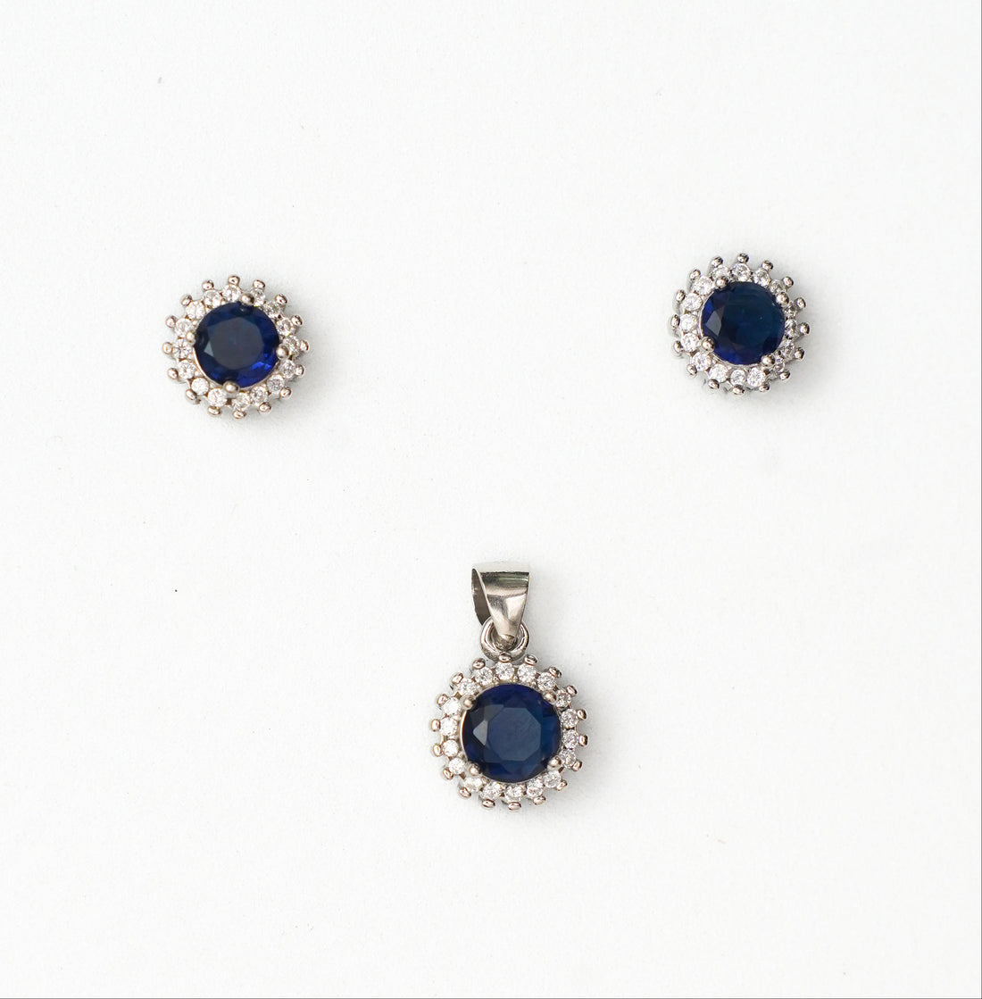 92.5 Silver Blue Regal Sapphire Cluster Pendant