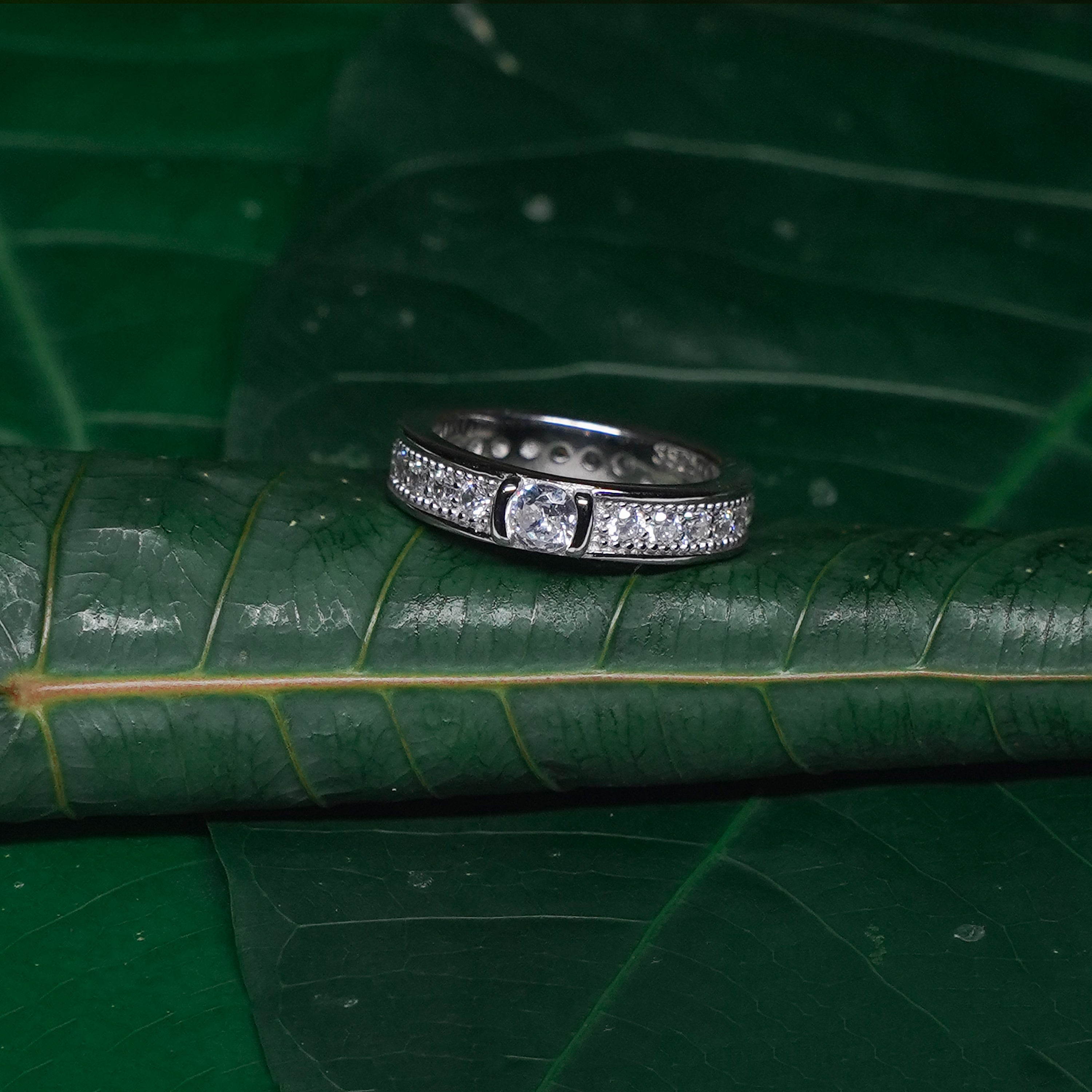 92.5 Silver Pave Diamond Band Ring with Center up round cz Dimond