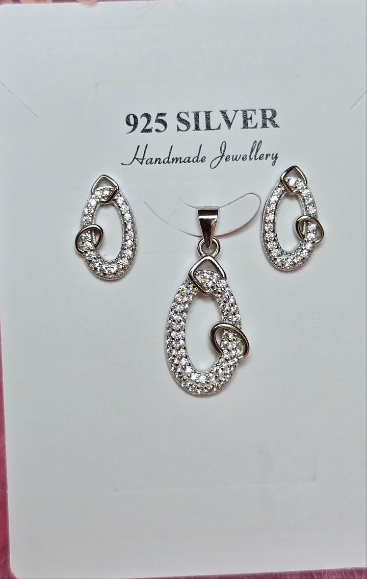 92.5 Sterling silver Teardrop Pendent Set