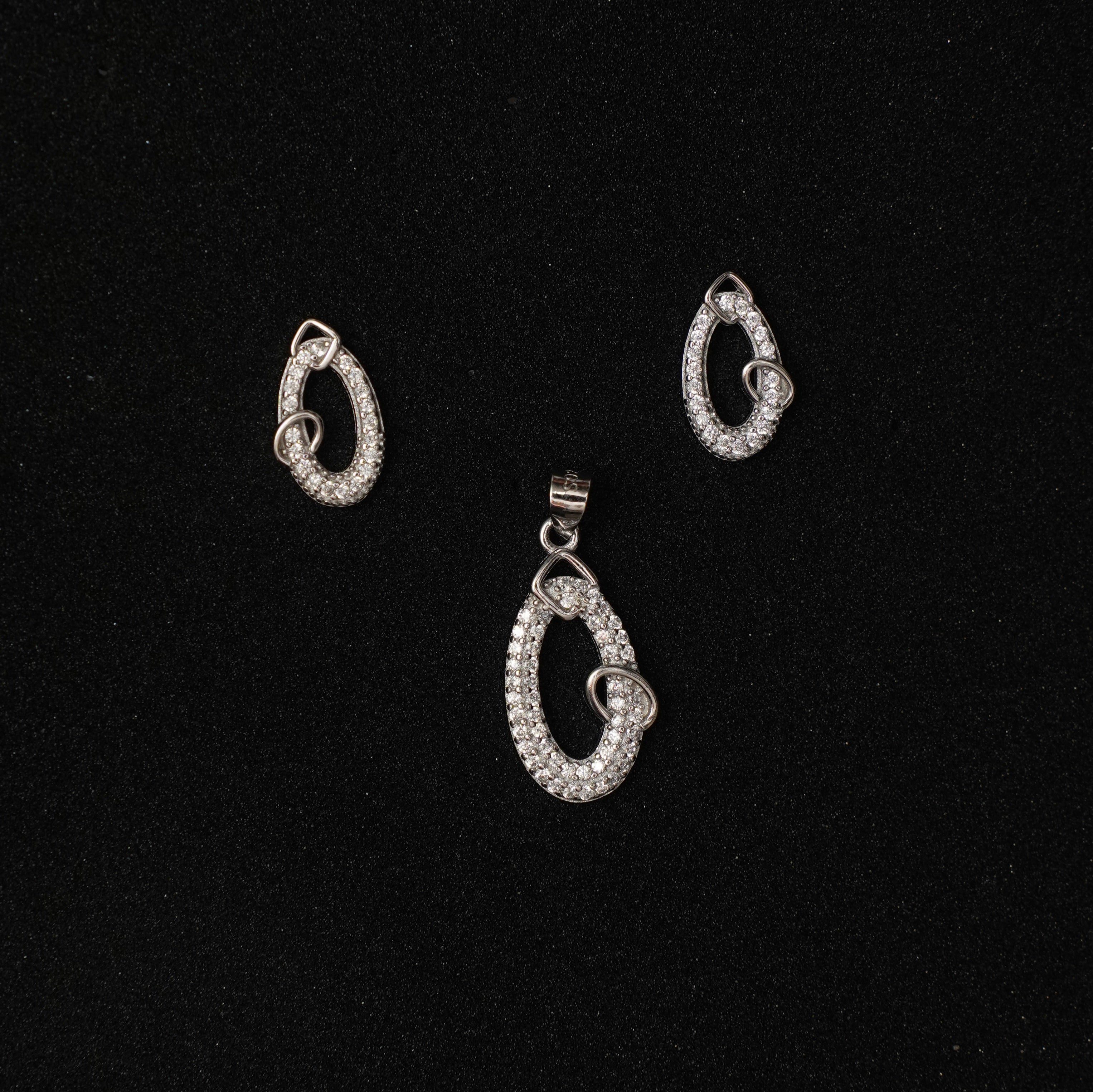 92.5 Sterling silver Teardrop Pendent Set