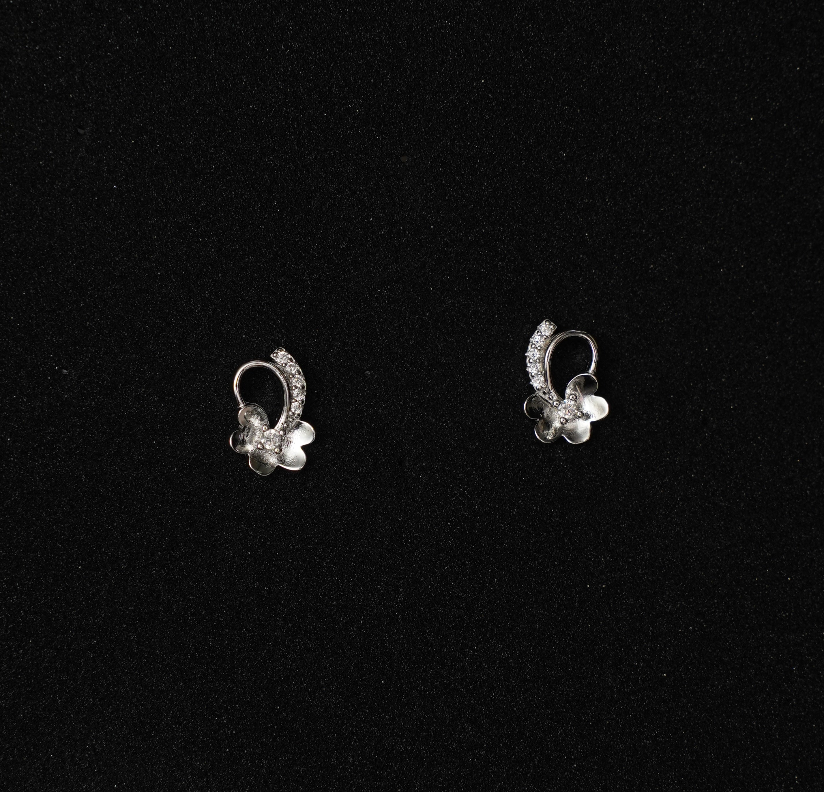 92.5 Silver Rose Bloom Pendent Set