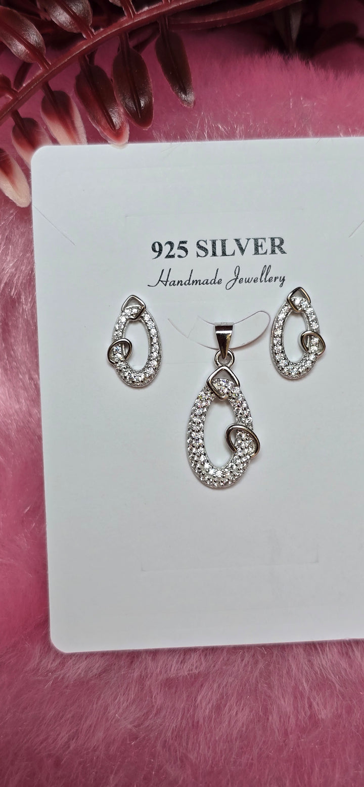 92.5 Sterling silver Teardrop Pendent Set