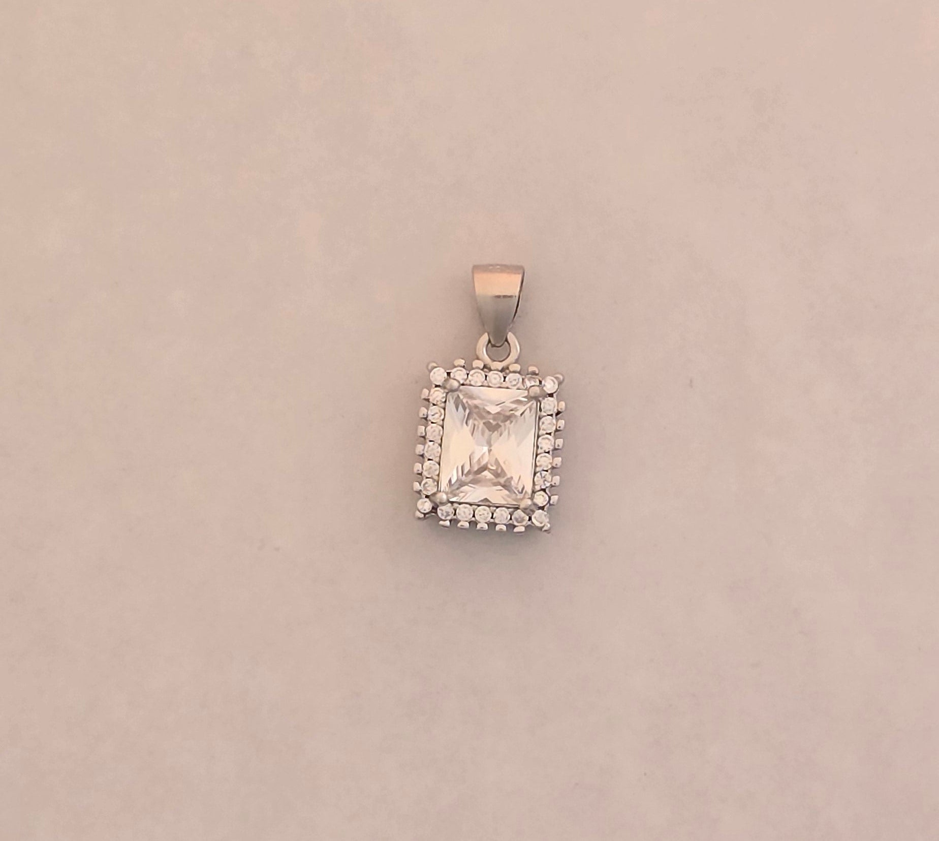 92.5 Regal Radiance Rectangle Pendent Set